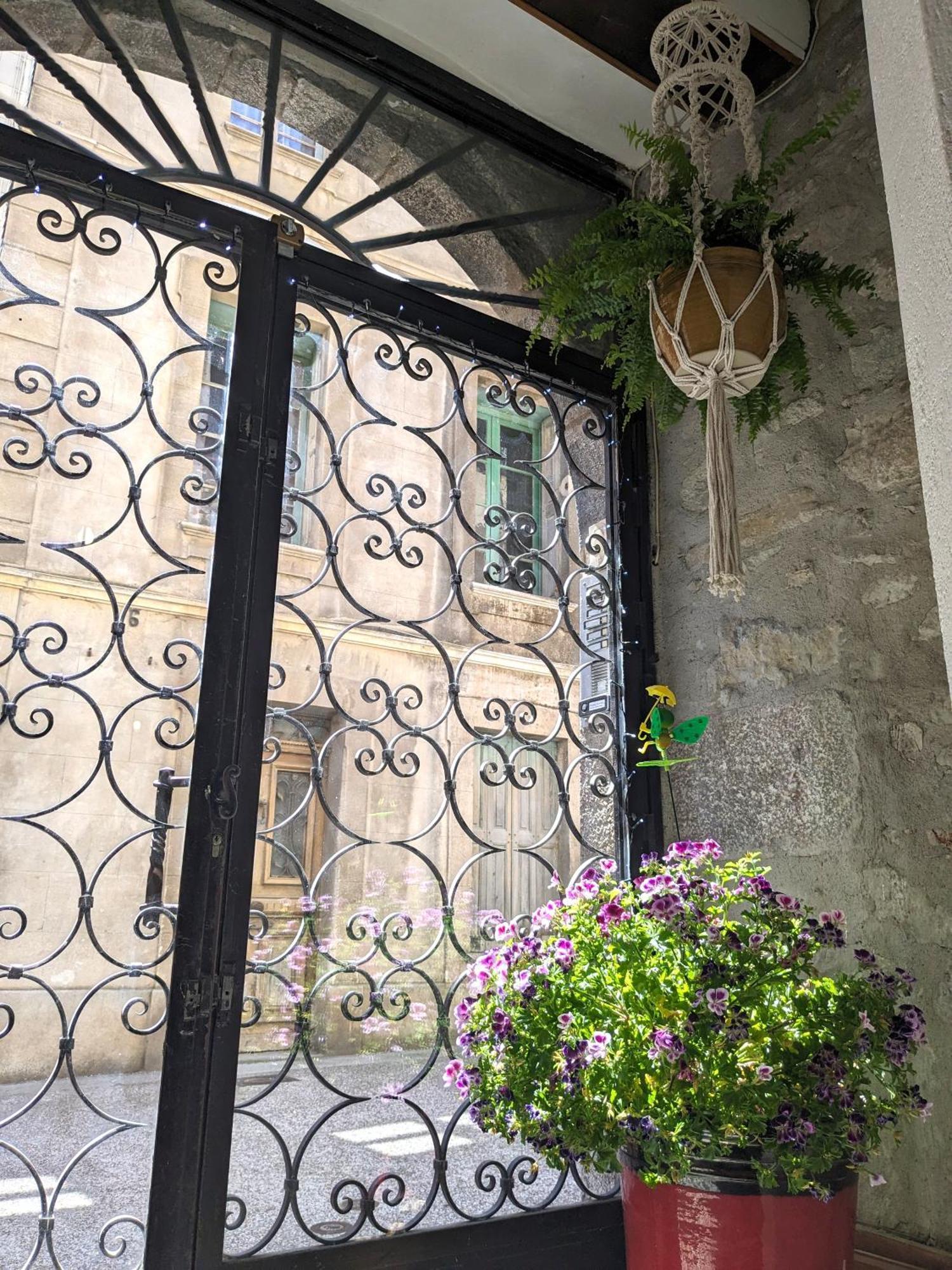 Appartement Saint Jean 2 Cosy Et Confort Villefranche-de-Conflent Bagian luar foto